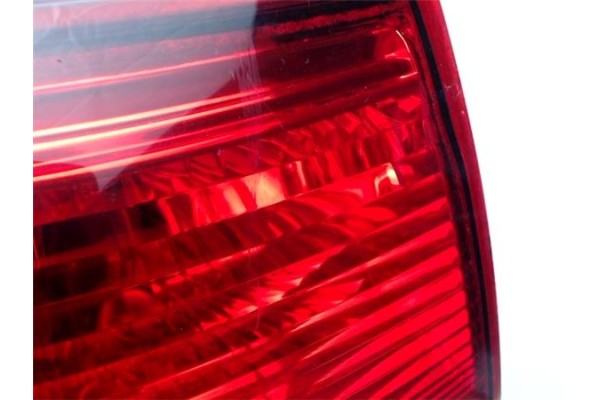 Recambio de piloto trasero izquierdo para toyota corolla (e12) 2.0 d-4d referencia OEM IAM 8155002301  