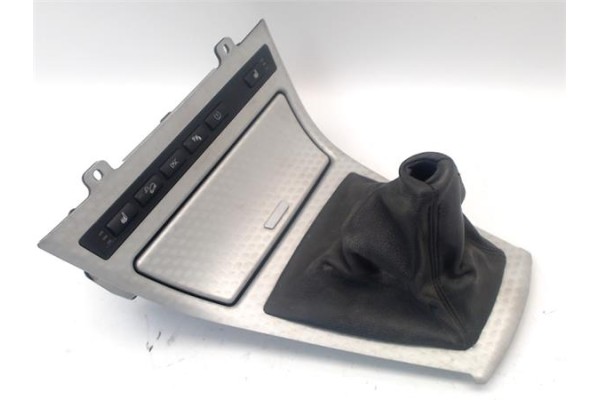 Recambio de embellecedor consola central para bmw serie x3 (e83) 3.0d referencia OEM IAM 51453401825  