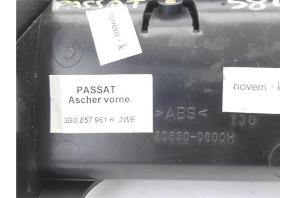 Recambio de cenicero para volkswagen passat berlina (3b2) 1.8 básico referencia OEM IAM 3B0857961  
