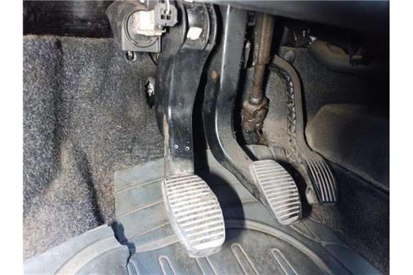 Recambio de pedal embrague para fiat i doblo (119) 1.9 jtd referencia OEM IAM 71717994 55196182  Recambio de pedal embrague para fiat i doblo (119) 1.9 jtd referencia OEM IAM 71717994 55196182