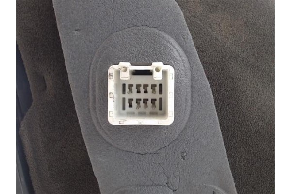 Recambio de retrovisor electrico izquierdo para mazda 3 berlina (bk) referencia OEM IAM   