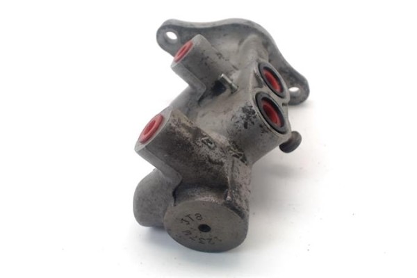 Recambio de bombin freno para nissan navara pickup (d40m) 2.5 dci referencia OEM IAM 46010EB326 1237WTT8 