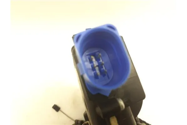 Recambio de cierre electromagnetico trasero derecho para skoda fabia (6y2/6y3) 1.4 tdi referencia OEM IAM 3B4839016 3B4839016AG 
