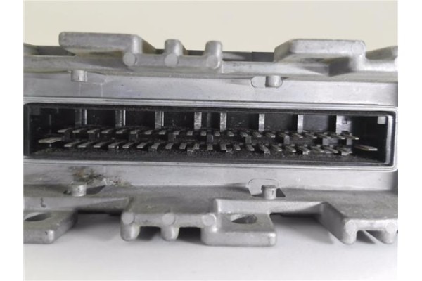 Recambio de centralita para volkswagen golf iii (1h1) 1.4 cl referencia OEM IAM 030906026R 0261203302 