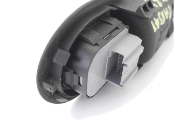 Recambio de manilla int. puerta delantero izquierda para volkswagen passat berlina (3b2) 1.8 básico referencia OEM IAM 3B1837113