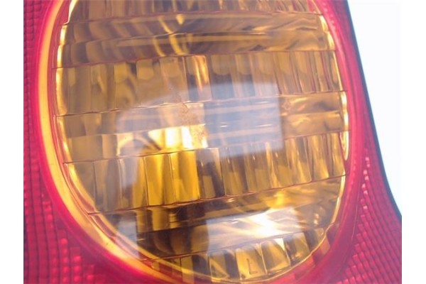 Recambio de piloto trasero izquierdo para hyundai matrix (fc) referencia OEM IAM 9240117010  