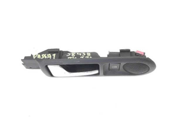 Recambio de manilla int. puerta trasero izquierda para volkswagen passat berlina (3b2) 1.8 básico referencia OEM IAM 3B0839113BB