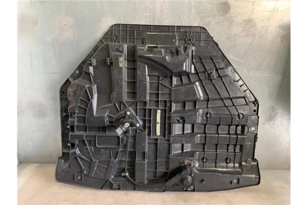 Recambio de porta rueda para renault grand scenic iv 1.2 tce referencia OEM IAM 745148151R 997501323R 