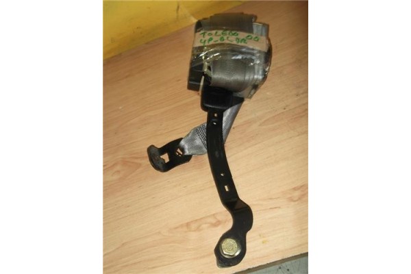 Recambio de juego cinturones delantero para seat toledo (1m2) 1.8 20v referencia OEM IAM 1M0857706AHCP  