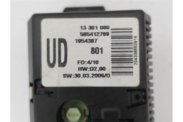 Recambio de display para opel corsa d 1.2 referencia OEM IAM 13373979 13301080 