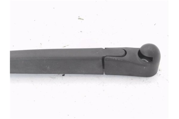 Recambio de brazo limpiaparabrisas trasero para mercedes-benz clase a (bm 169) 2.0 a 180 cdi (169.007) referencia OEM IAM A16982