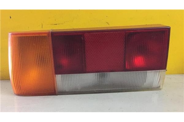 Recambio de piloto trasero izquierdo para peugeot 505 berlina 1.4 gl referencia OEM IAM   