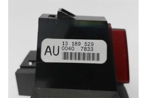 Recambio de interruptor luces emergencia para opel corsa d 1.2 referencia OEM IAM 13189800  