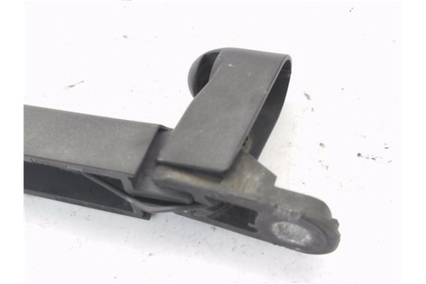 Recambio de brazo limpiaparabrisas trasero para mercedes-benz clase a (bm 169) 2.0 a 180 cdi (169.007) referencia OEM IAM A16982