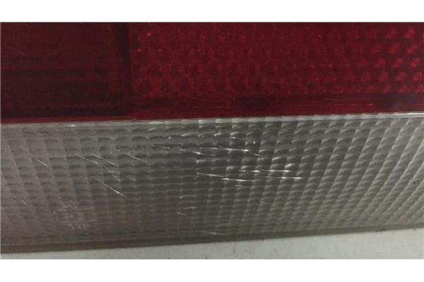 Recambio de piloto trasero izquierdo para peugeot 505 berlina 1.4 gl referencia OEM IAM   