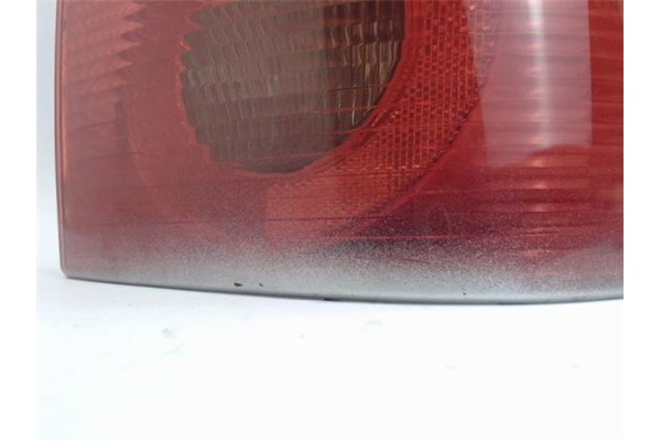 Recambio de piloto trasero derecho para peugeot 307 break (3e) 2.0 referencia OEM IAM 6351Q6  