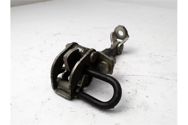 Recambio de bisagra sup. puerta delantero derecha para fiat 500 1.3 d multijet referencia OEM IAM 51825646  