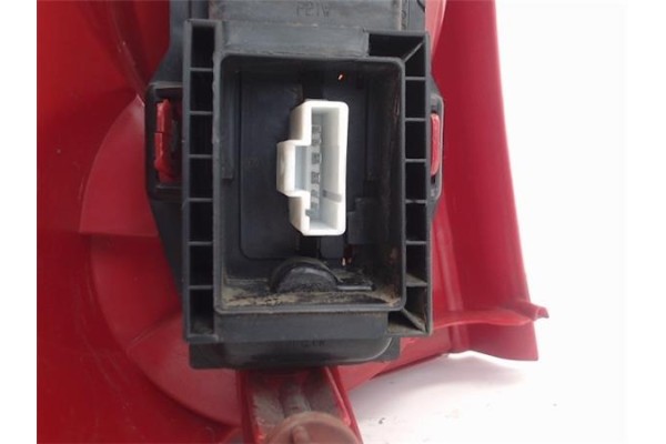 Recambio de piloto trasero derecho para peugeot 307 break (3e) 2.0 referencia OEM IAM 6351Q6  