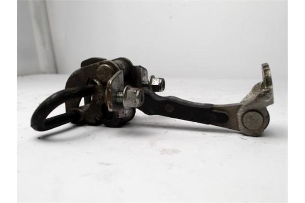 Recambio de bisagra sup. puerta delantero derecha para fiat 500 1.3 d multijet referencia OEM IAM 51825646  