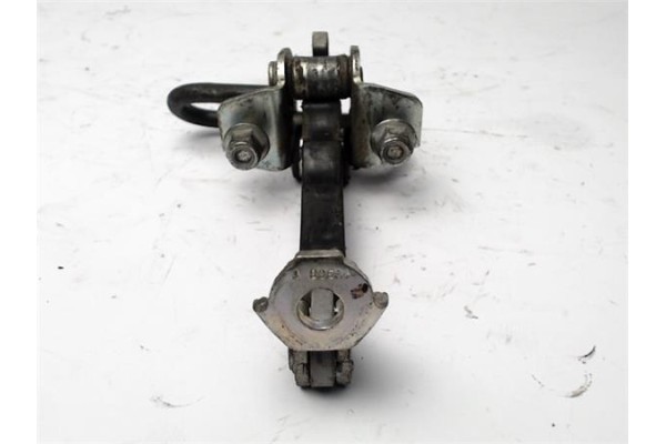 Recambio de bisagra sup. puerta delantero derecha para fiat 500 1.3 d multijet referencia OEM IAM 51825646  