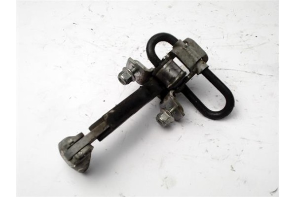 Recambio de bisagra sup. puerta delantero derecha para fiat 500 1.3 d multijet referencia OEM IAM 51825646  