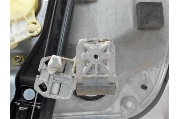 Recambio de elevalunas electrico delantero izquierdo para volkswagen golf iv berlina (1j1) referencia OEM IAM   