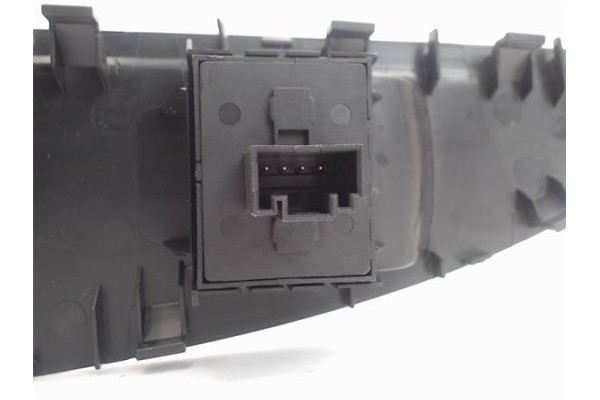 Recambio de mando elevalunas delantero izquierdo para seat altea (5p1) 1.9 tdi referencia OEM IAM 5P1867171 156022422 