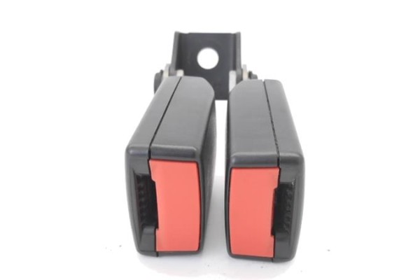 Recambio de anclaje cinturon trasero central para saab 9-3 berlina 1.9 tid referencia OEM IAM 12794564  