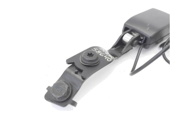 Recambio de anclaje cinturon delantero izquierdo para saab 9-3 berlina 1.9 tid referencia OEM IAM 12794561 12757689 