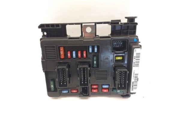 Recambio de caja fusibles/rele para citroen c2 1.4 hdi referencia OEM IAM 965061838000 T118470004L 