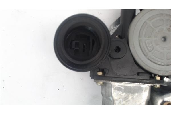 Recambio de mecanismo elevalunas delantero izquierdo para toyota yaris (ncp1/nlp1/scp1) referencia OEM IAM 8572052020  
