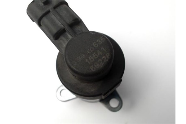 Recambio de regulador presion inyeccion para renault trafic ii 2.0 dci referencia OEM IAM 6351554169228 0928400 