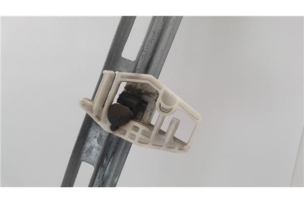 Recambio de mecanismo elevalunas delantero izquierdo para peugeot 206 referencia OEM IAM   