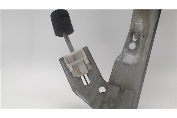 Recambio de mecanismo elevalunas delantero izquierdo para peugeot 206 referencia OEM IAM   