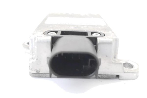 Recambio de centralita para saab 9-3 berlina 1.9 tid referencia OEM IAM 13665701  