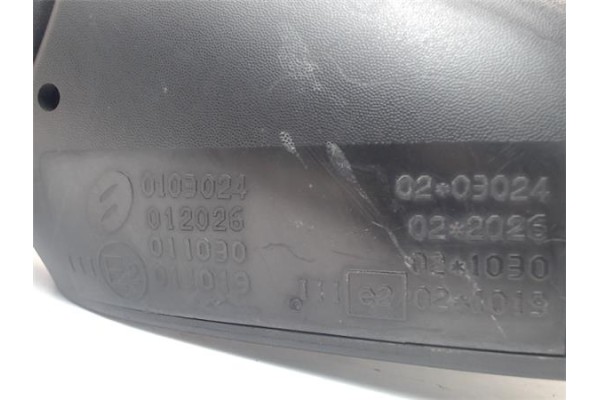 Recambio de retrovisor electrico izquierdo para citroen c3 1.4 hdi referencia OEM IAM 815269  