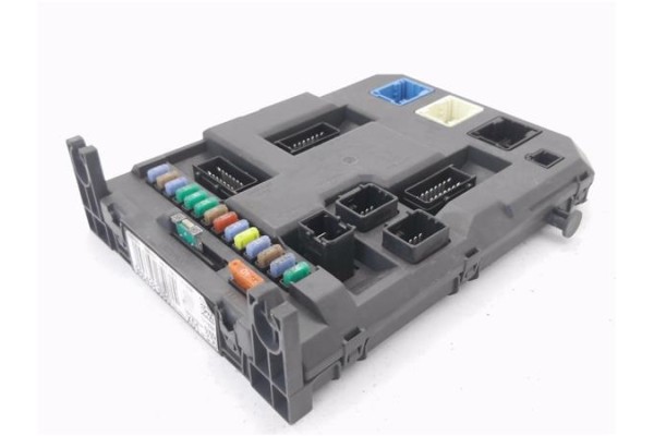 Recambio de bsi para peugeot 207 1.6 hdi referencia OEM IAM 657079  