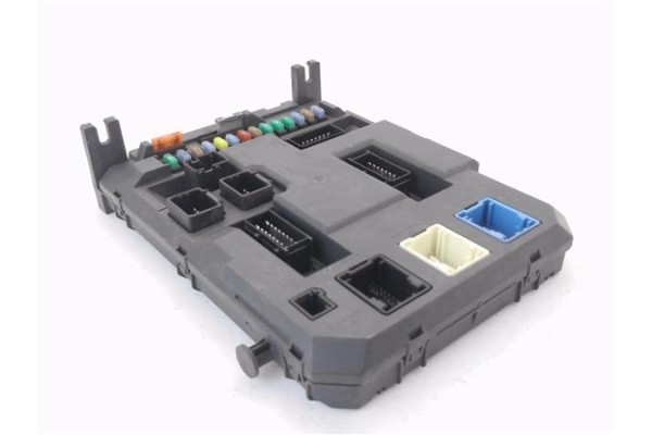 Recambio de bsi para peugeot 207 1.6 hdi referencia OEM IAM 657079  
