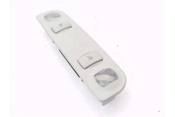 Recambio de luz delantero central techo para audi a3 (8p1) 2.0 tdi 16v referencia OEM IAM 8E0947111A  