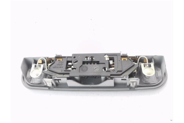 Recambio de luz delantero central techo para audi a3 (8p1) 2.0 tdi 16v referencia OEM IAM 8E0947111A  