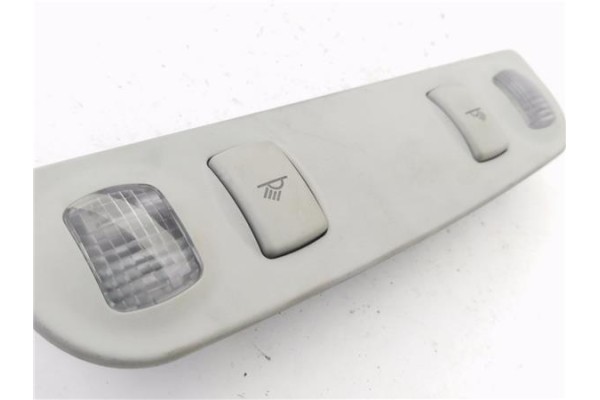 Recambio de luz delantero central techo para audi a3 (8p1) 2.0 tdi 16v referencia OEM IAM 8E0947111A  