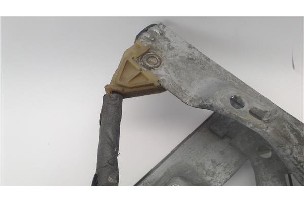 Recambio de mecanismo elevalunas delantero izquierdo para peugeot 206 referencia OEM IAM   