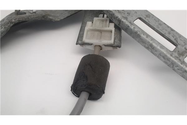 Recambio de mecanismo elevalunas delantero izquierdo para peugeot 206 referencia OEM IAM   