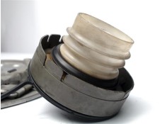 Recambio de tapa exterior combustible para toyota corolla verso (e12) 2.0 d4d referencia OEM IAM 7735064010  