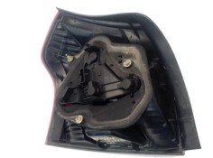 Recambio de piloto trasero derecho para toyota corolla (e12) 2.0 d-4d referencia OEM IAM 8155113610  