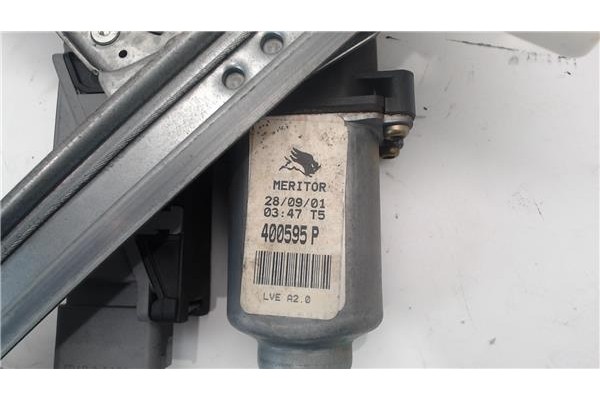 Recambio de mecanismo elevalunas delantero derecho para citroen xsara berlina referencia OEM IAM 400595P  