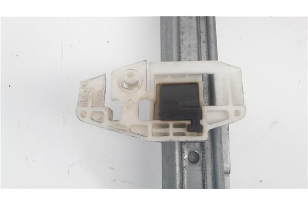Recambio de mecanismo elevalunas delantero derecho para citroen xsara berlina referencia OEM IAM 400595P  