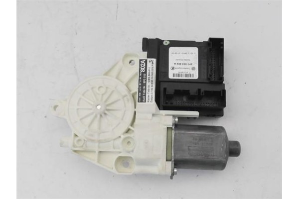Recambio de motor elevalunas delantero derecho para audi a3 (8p1) 2.0 tdi 16v referencia OEM IAM 8P0959802A  