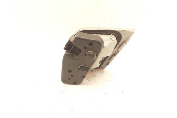 Recambio de piloto interior izquierdo para bmw serie 3 coupe (e46) 1.9 318 ci referencia OEM IAM 8364725  