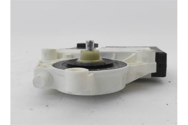 Recambio de motor elevalunas delantero derecho para audi a3 (8p1) 2.0 tdi 16v referencia OEM IAM 8P0959802A  